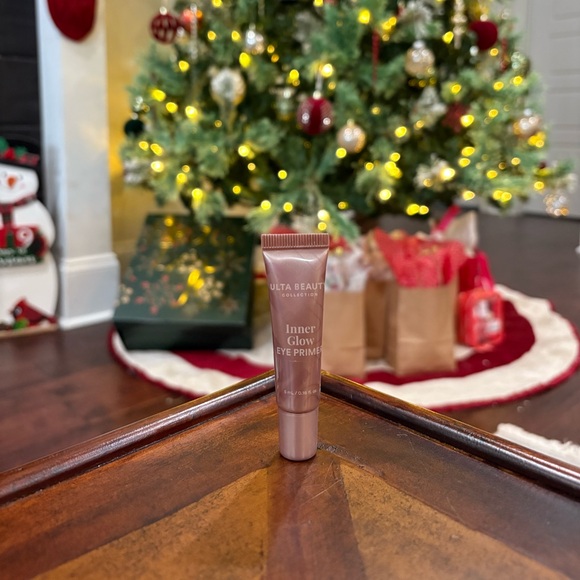 Ulta Beauty 4pcs Makeup Set - Picture 2 of 10